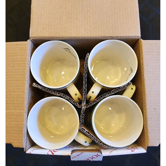 Set Of 4 Spode Christmas Tree Mugs 12 Oz Fine Porcelain Green Trim - Picture 2 of 6